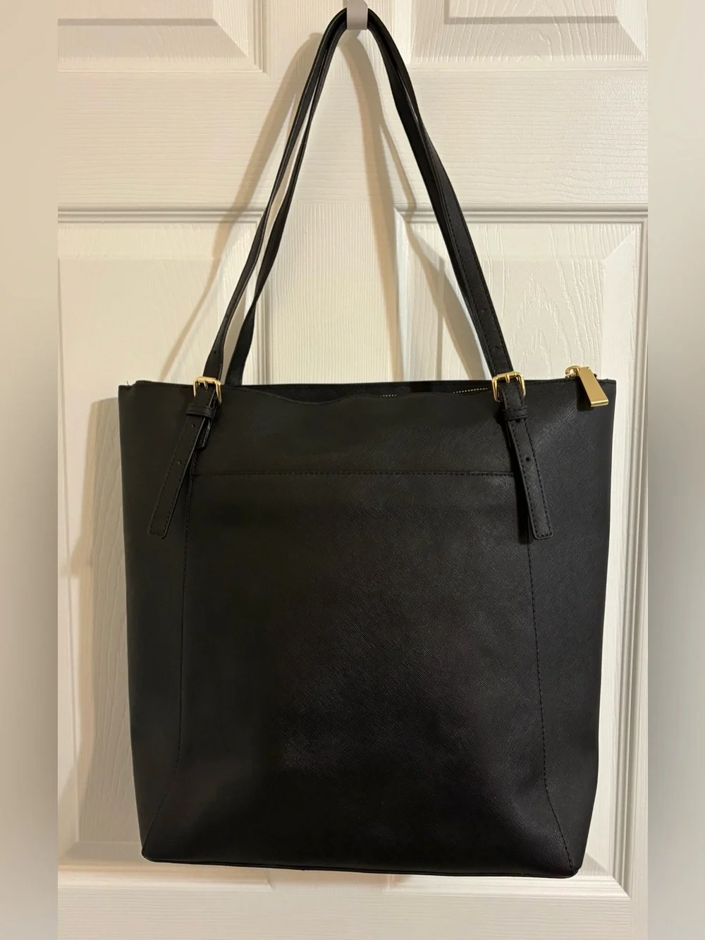 MICHAEL KORS Voyager Large Saffiano Leather Tote Bag, Black & Gold Hardware NWOT